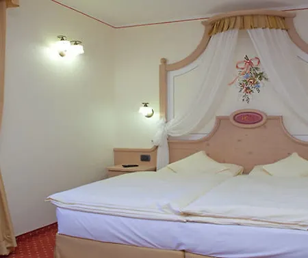 Hotel Ristorante Cassana 3*