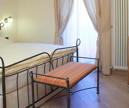 Hotel Hotel Ristorante Cassana 3*