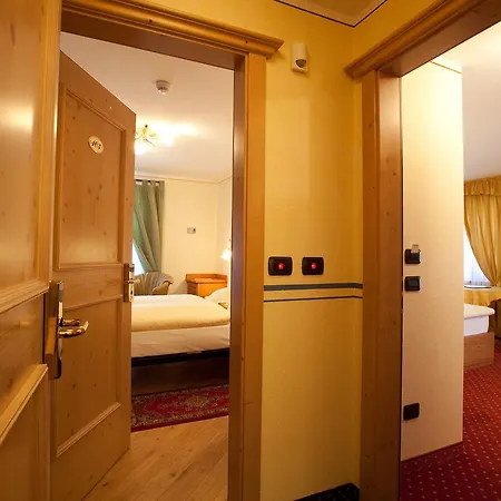 Hotel Ristorante Cassana 3*